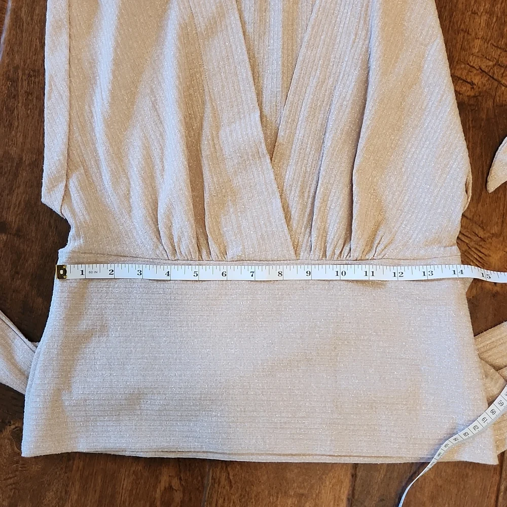 Express tie waist v-neck metallic tank - Picture 8 of 10